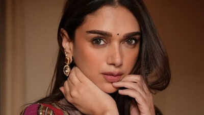 ‘People say I have a cat-like face’: Aditi Rao Hydari reveals why Siddharth thinks she resembles a ‘golden retriever’ | Hindi Movie News